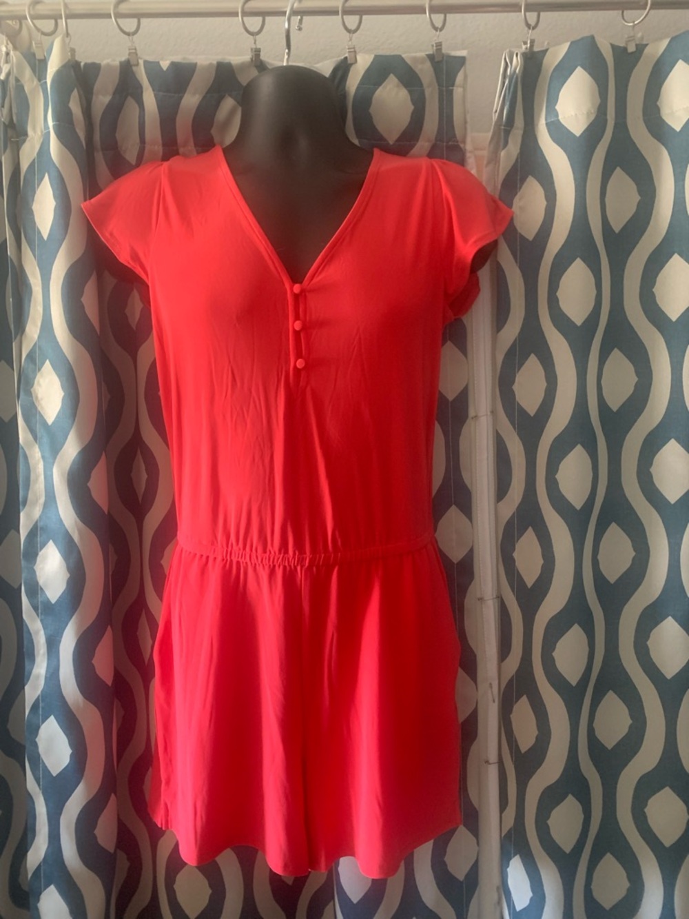 White House Black Market Red orange Flutter Sleeve Henley Mini Romper